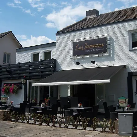 Restaurant Les Jumeaux ホテル グルペン